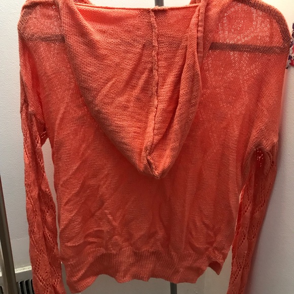 Cotton Long Sleeved Shirt with Hood!! - Picture 2 of 4